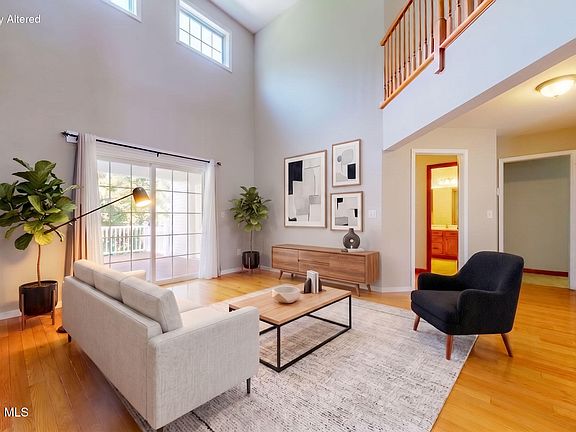 3rd image of 45 Patroon Pointe Drive