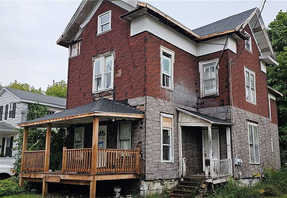 1st image of 89 Van Anden St