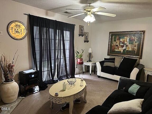4th image of 4801 Tanglewood Oaks St