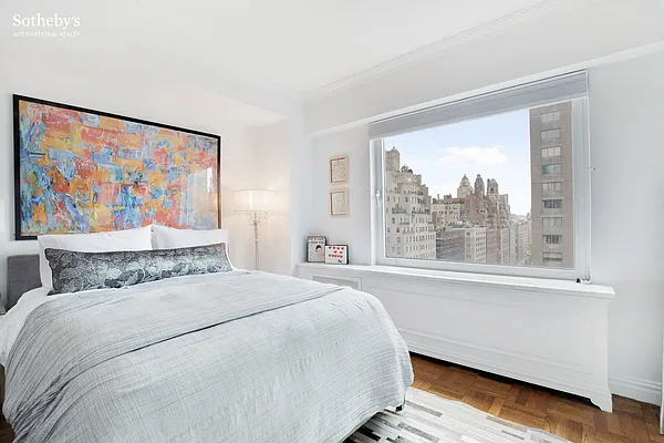 Rented by Sotheby's International Realty | media 16