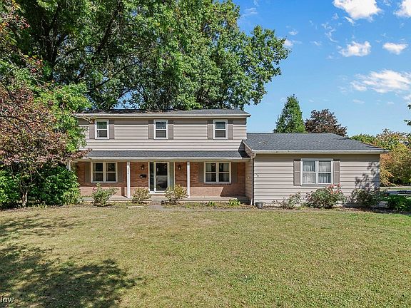 3rd image of 490 McEntee Dr