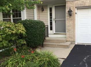 1116 E Danbury Dr, Cary, IL 60013
