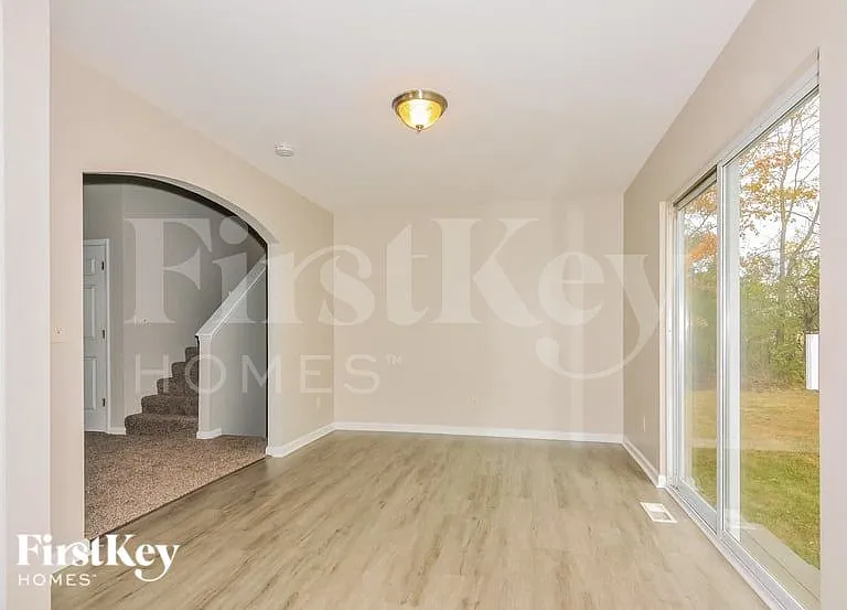 15 Glen Meadows Dr — Photo 5