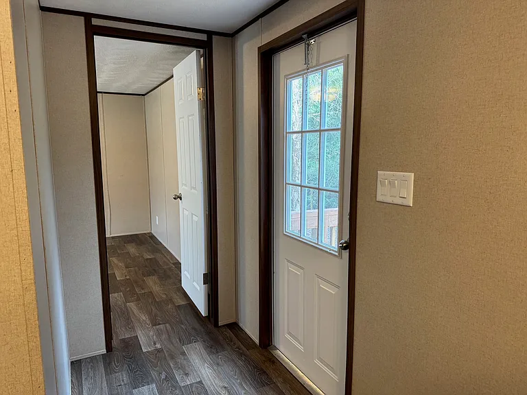 2508 Elm Dr — Photo 12
