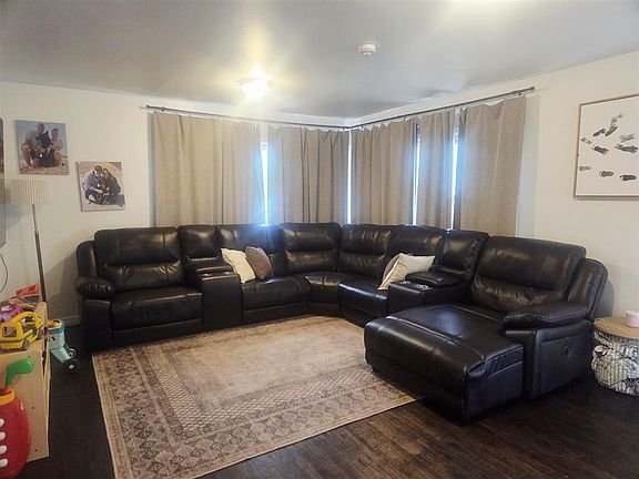 3rd image of 3006 NW Ferris Ave