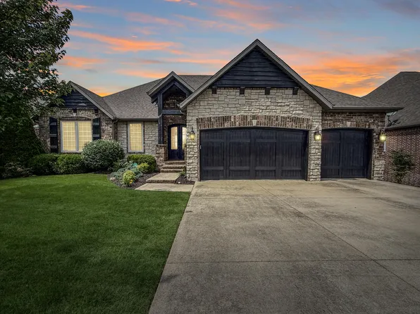 827 E Beaufort Street, Nixa, MO 65714