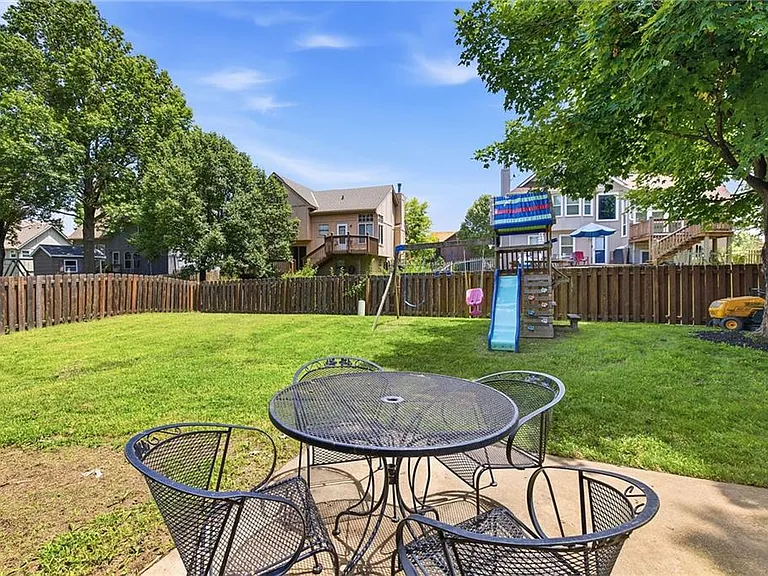 14709 Goodman St — Photo 28
