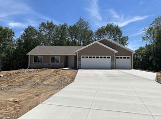 844 Fairway Dr, Mosinee, WI 54455