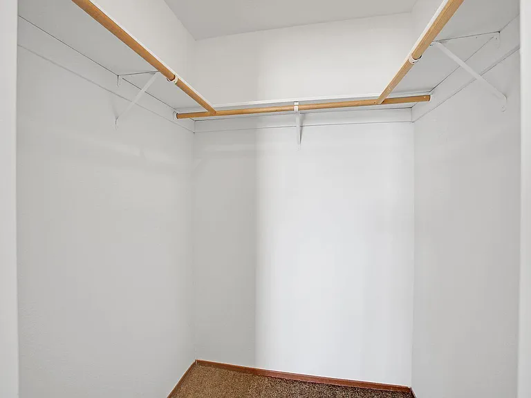 1572 Mono Ave #20 — Photo 8