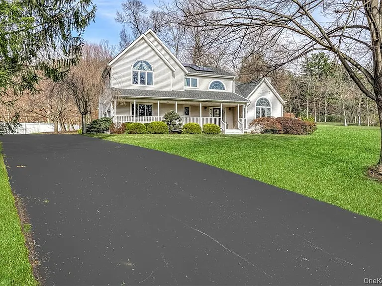 11 Mills Rd — Photo 4