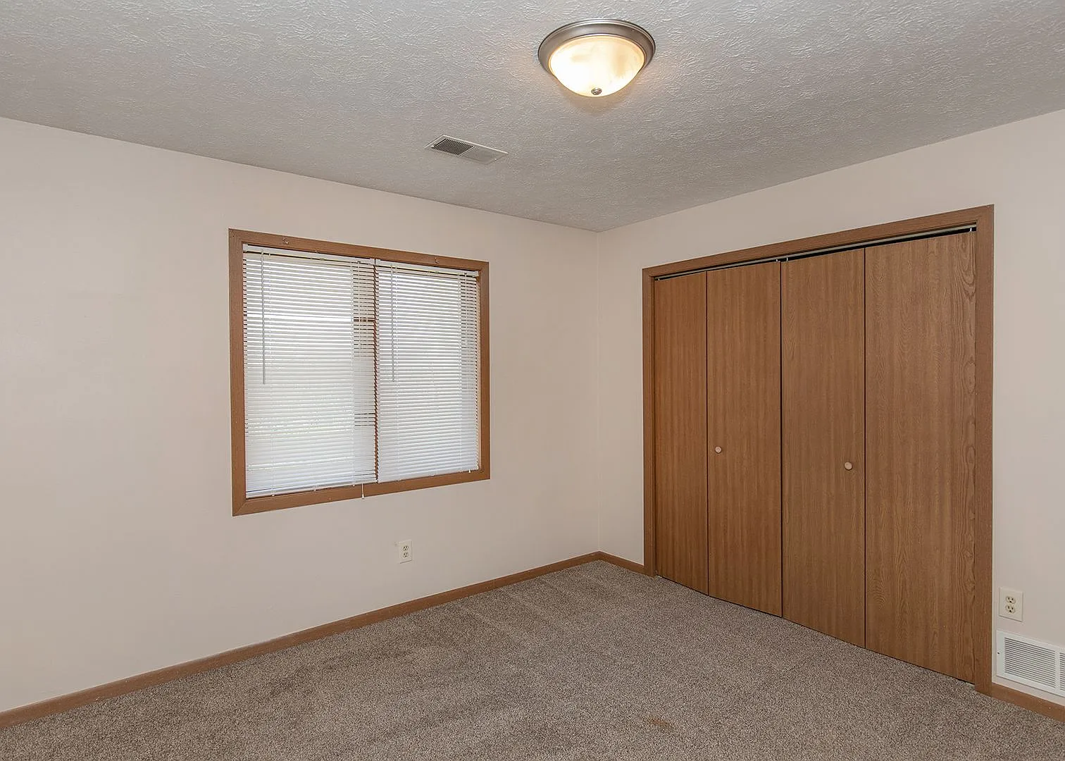 Pius Lane Apartment — Photo 4