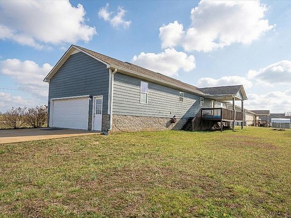 4th image of 204 Brace Rd