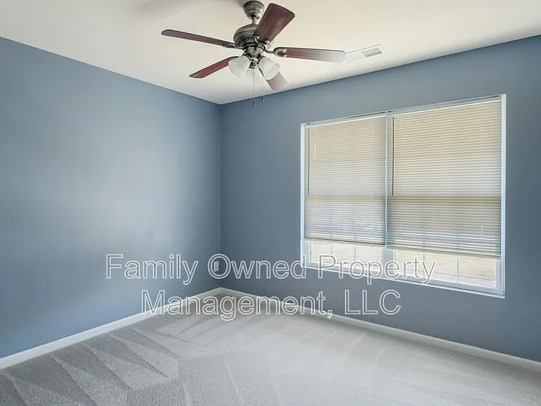 266 Mayfield Dr — Photo 26