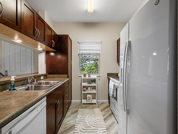5th image of 143 Hoowaiwai Loop APT 2804