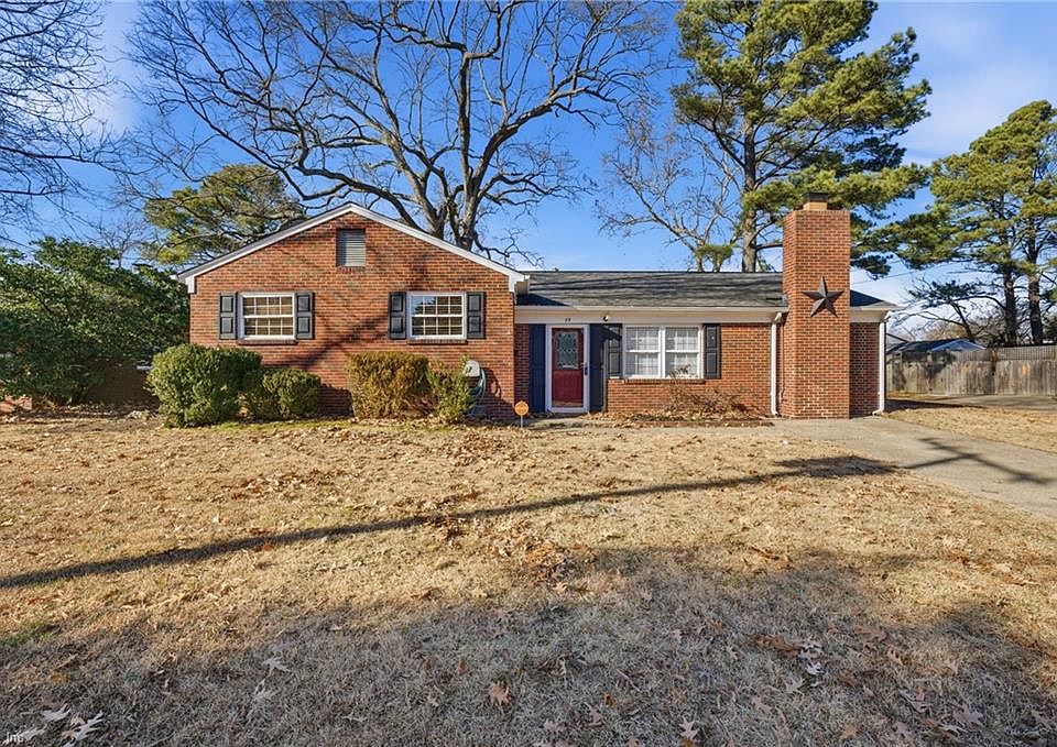 1st image of 39 Longwood Dr