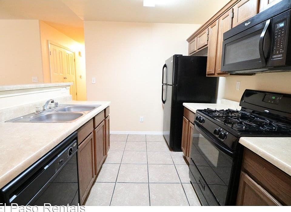 1st image of 5728 Saluki Dr #B