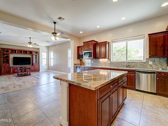 5th image of 8648 W Rowel Rd