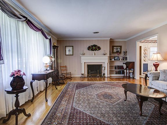 4th image of 1155 Lynchburg Tpke