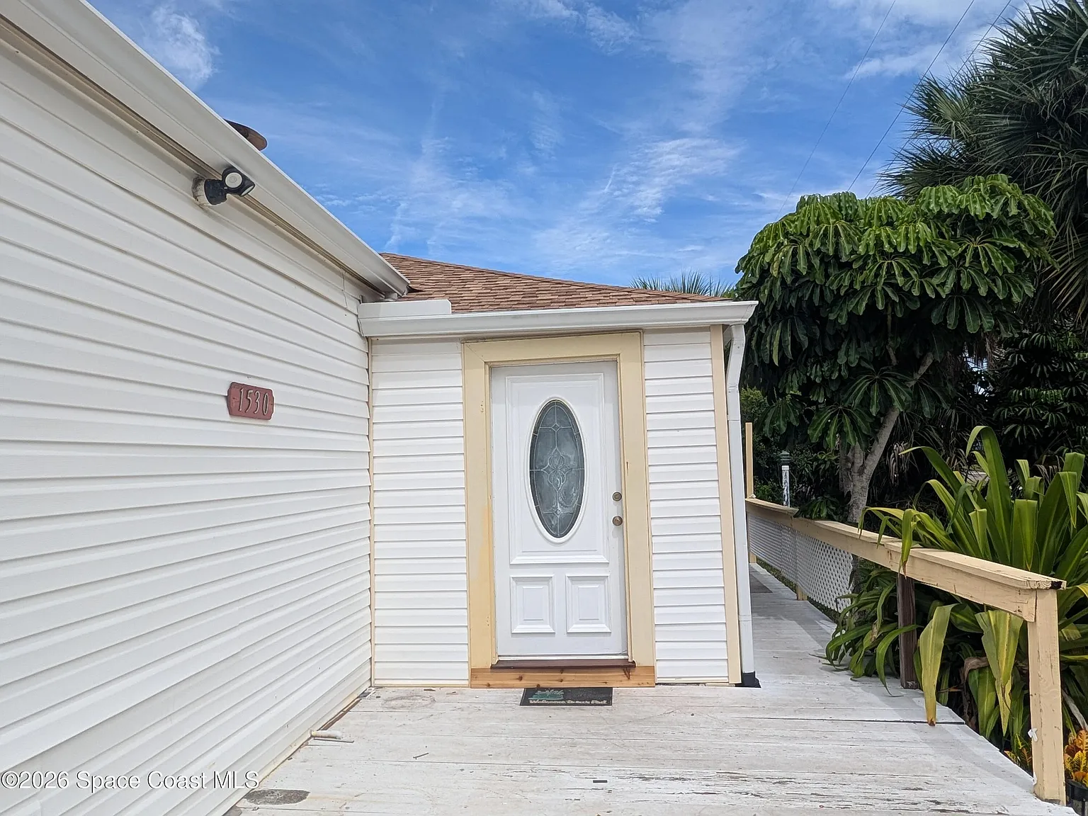 3 bed, 3.0 bath, 1464 sqft, $2,800 — Photo 2