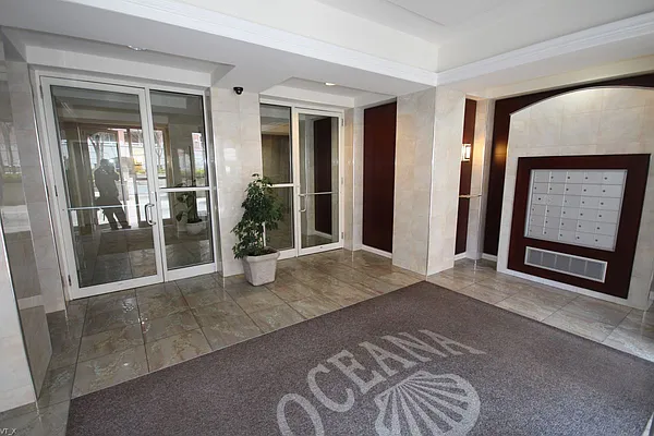 Sold by Wilk Real Estate | media 32