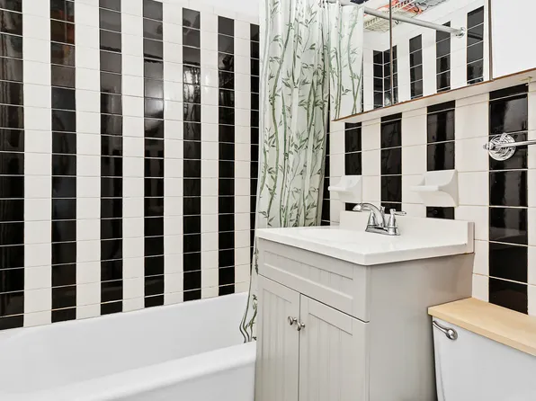 324 West 88th Street image 8 of 13