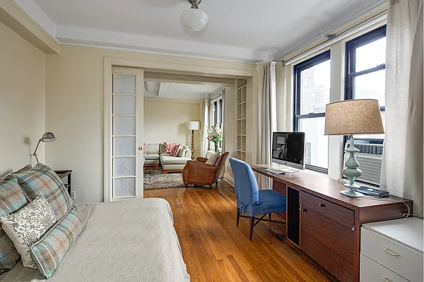 Sold by Stribling | media 18