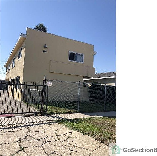 1st image of 422 W 99th St #3