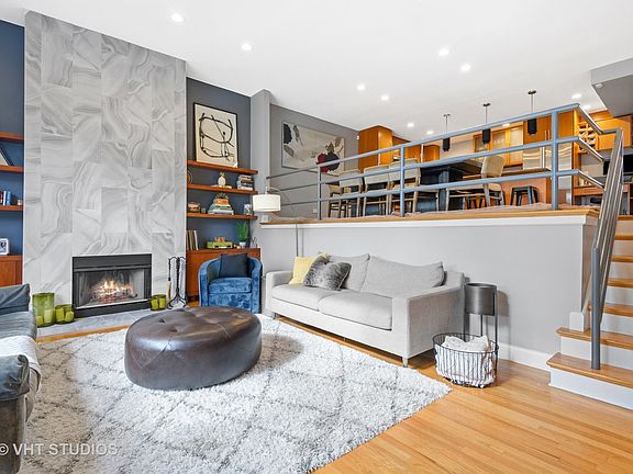 5th image of 2050 W Le Moyne St