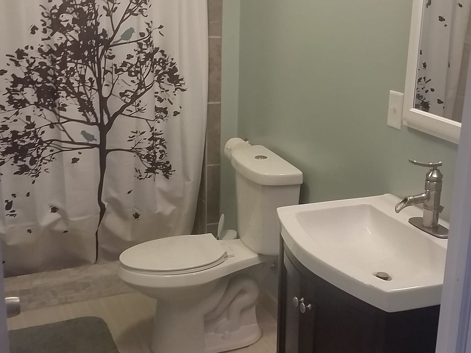 2nd image of 125 Peltoma Ave