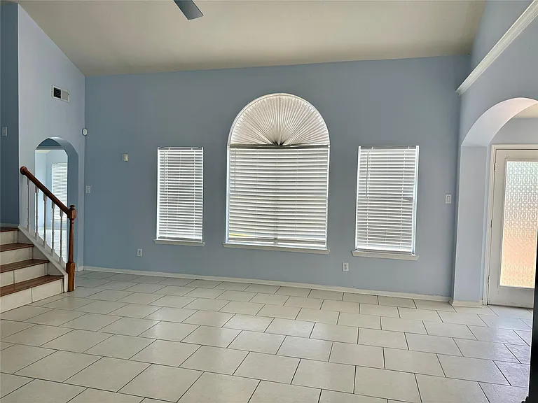 14802 Bellflora Ct — Photo 7