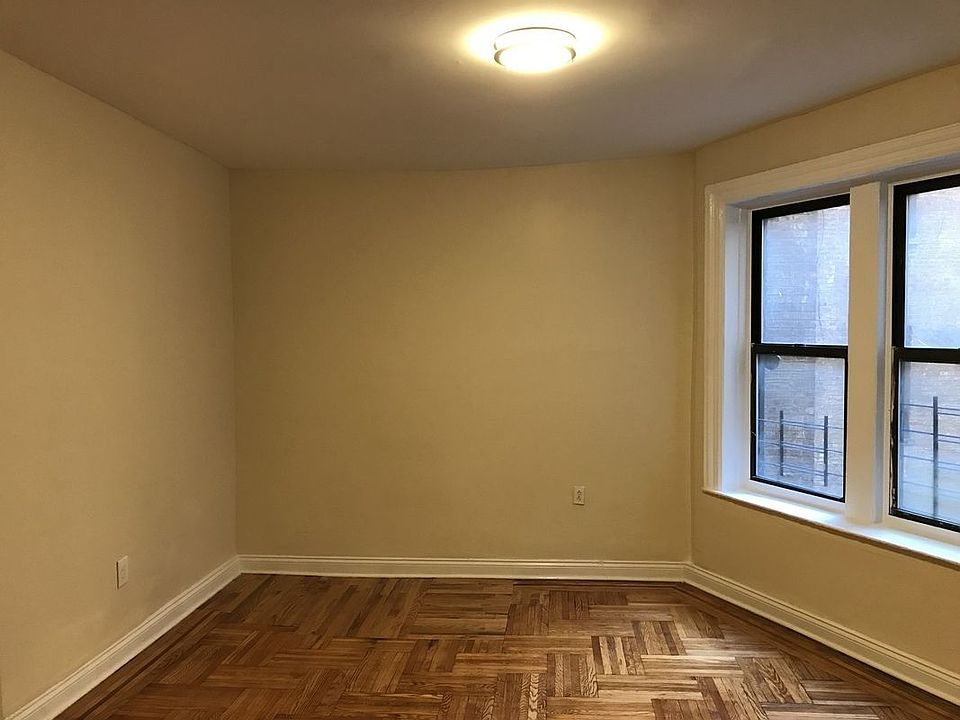 1st image of 2690 University Ave APT 2F