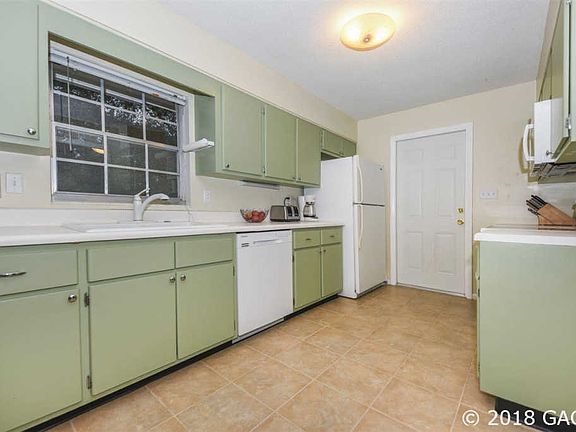 3rd image of 3622 NW 46th Pl