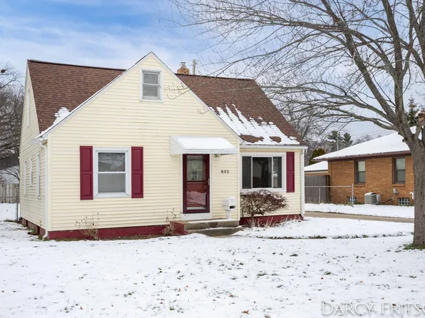 843 Floyd St SW, Wyoming, MI 49509