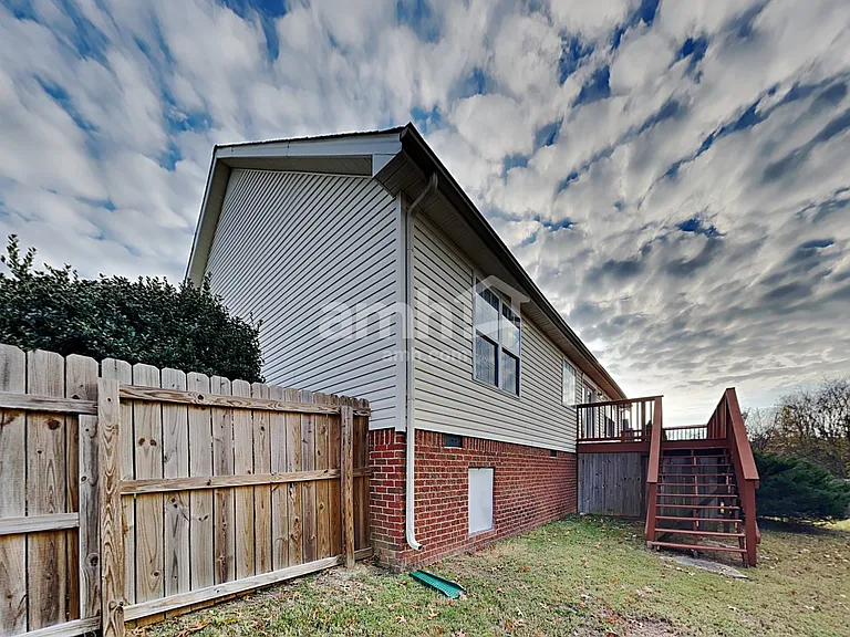 1041 Secretariat Dr — Photo 20