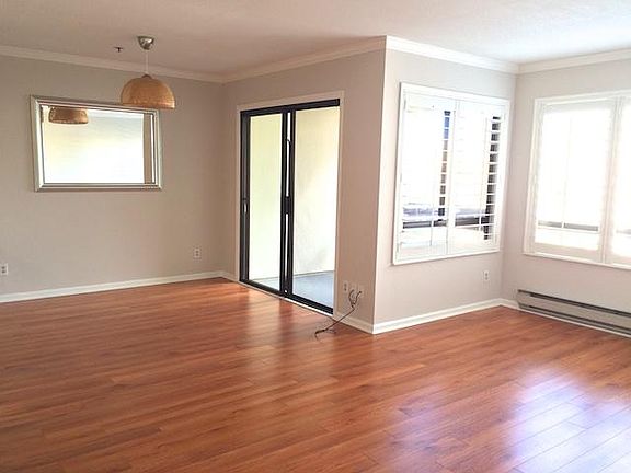 5th image of 410 Sheridan Ave APT 333