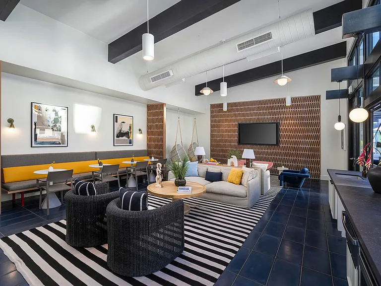 Onyx Uptown PHX — Photo 19