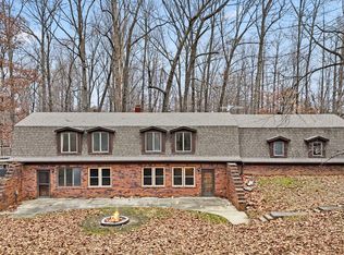 585 W Hinshaw Dr, Nineveh, IN 46164