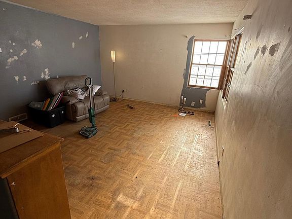 5th image of 16 NW 3rd St