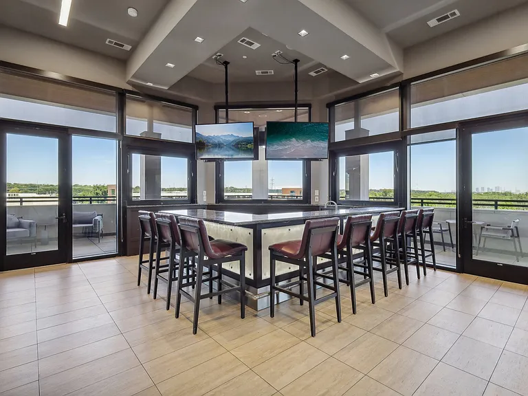 The Kelton at Clearfork — Photo 20