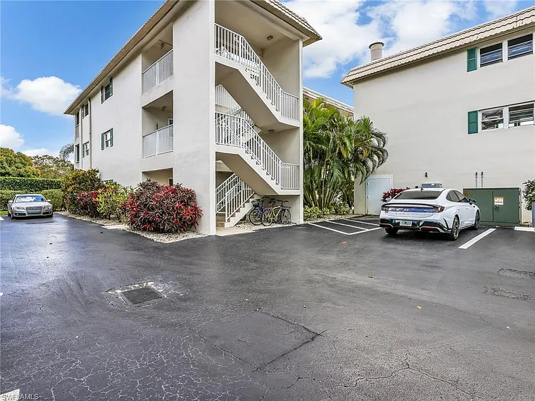 3150 Binnacle Dr #106 — Photo 4