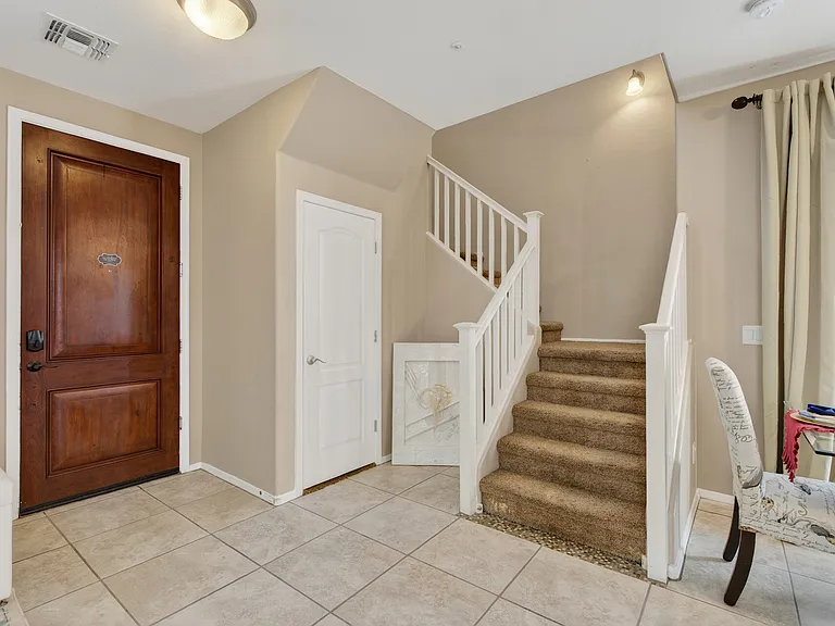 12034 W Polk St — Photo 45