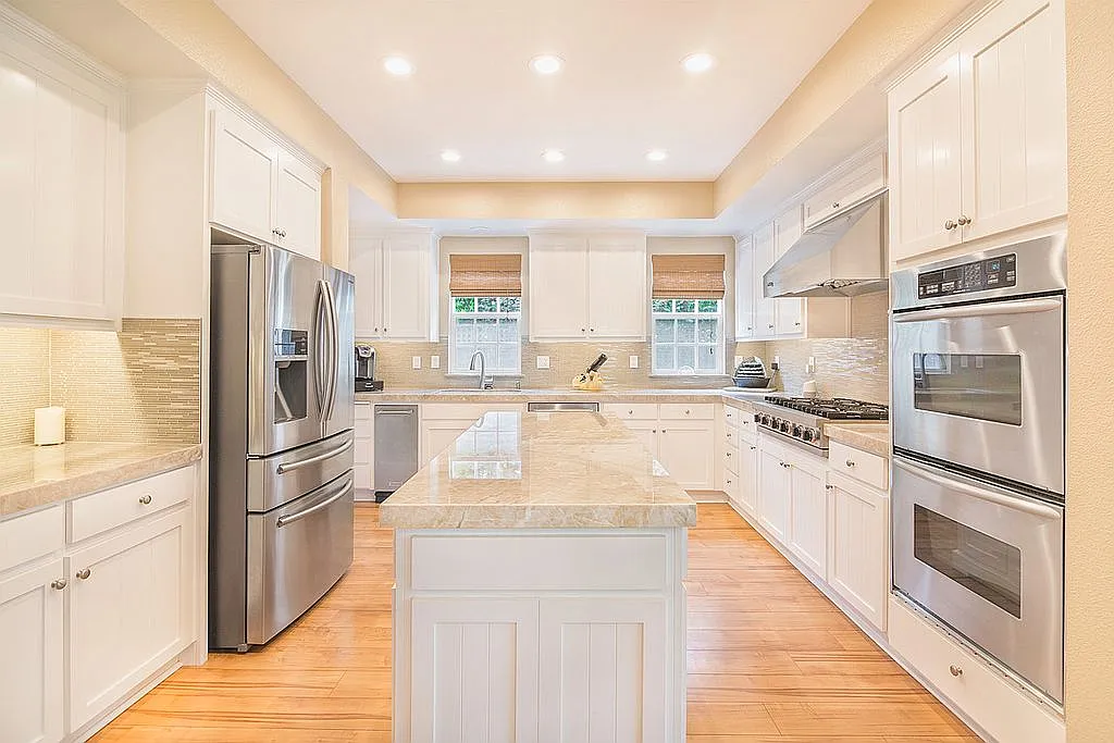 2691 Mocking Bird Ln photo 1