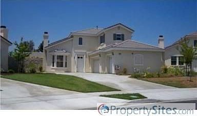 2nd image of 15820 Dianthus St
