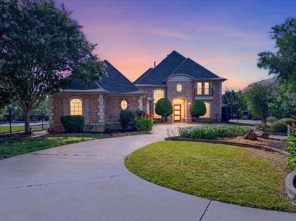 6308 Estates Ln, Fort Worth, TX 76137