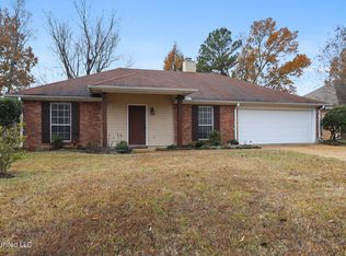 305 White Oak Dr, Brandon, MS 39047