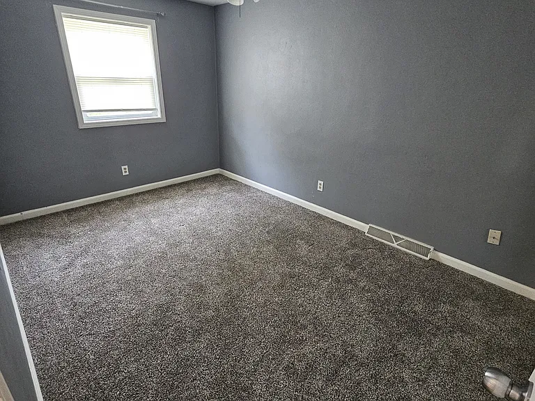 209 Briarbrook Ln #B — Photo 6