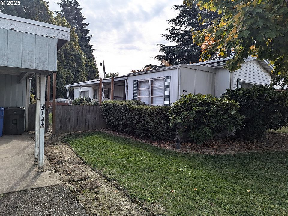 1st image of 3124 Surfwood Dr NE
