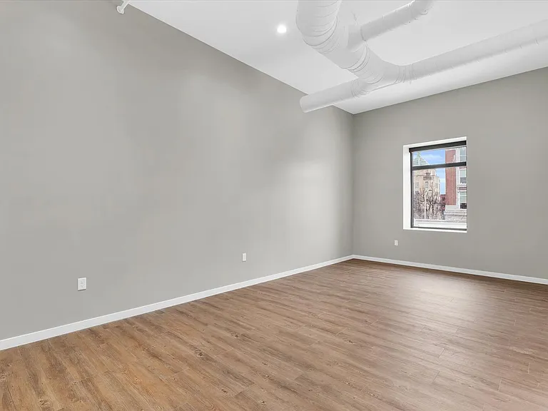 209 N Neil St #202 — Photo 6