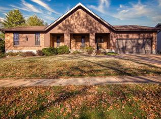 4623 Misty Trail Ln, Saint Louis, MO 63128