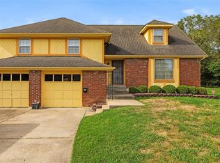 11832 Bristol Ave, Kansas City, MO 64134